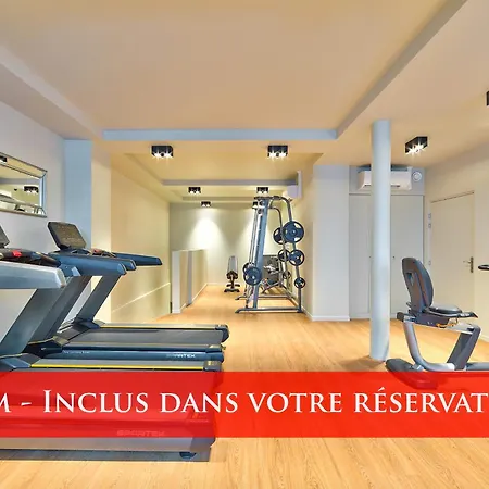 141 - Beautiful Flat Triangle D Or Champs Elysees Apartment *