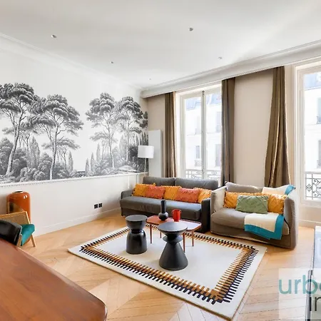Appartamento 141 - Beautiful Flat Triangle D Or Champs Elysees *